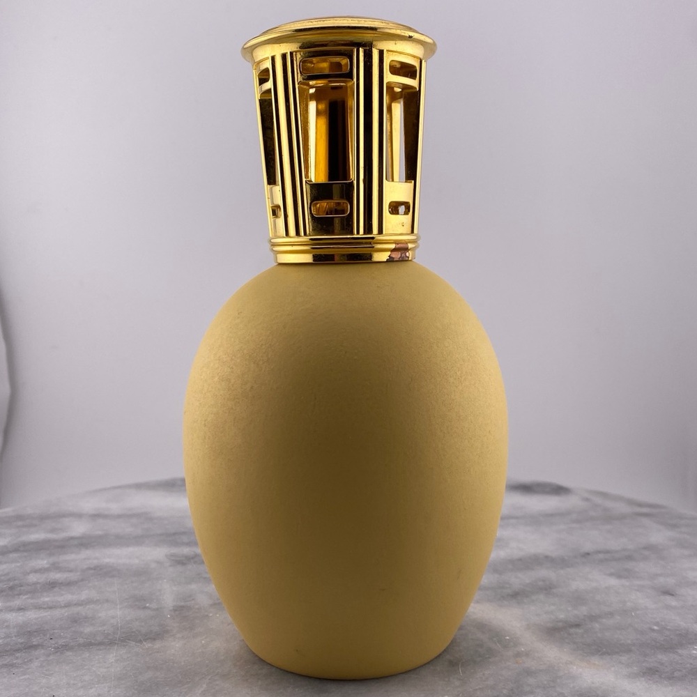 Unique LIMOGES Yellow Sandstone Lampe Berger